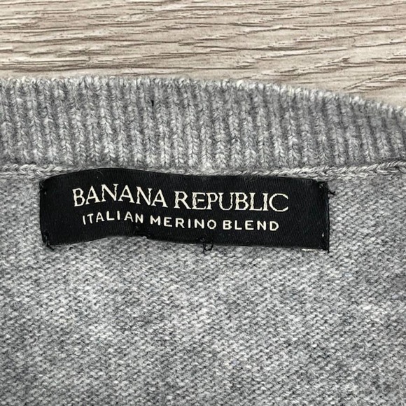 BANANA REPUBLIC Merino Wool Sweater C'est Si Bon Long Sleeve Gray - Size Small - Picture 4 of 10